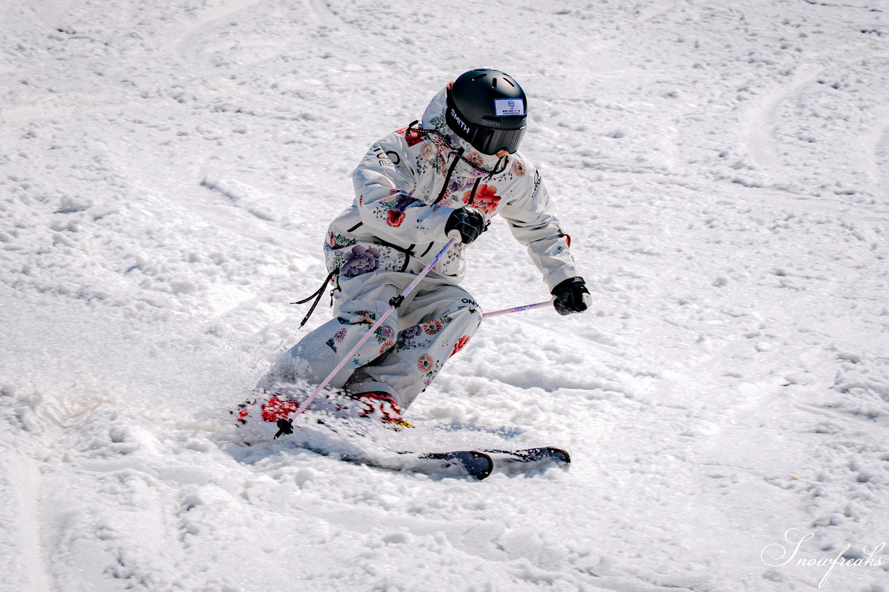 キロロリゾート｜ポカポカ陽気で絶好の春スキー日和♪こんな日は、みんなで思いっきり春雪を満喫しましょう！